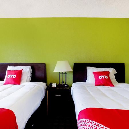 Oyo Hotel Pensacola I-10 & Hwy 29 Ferry Pass Exterior foto